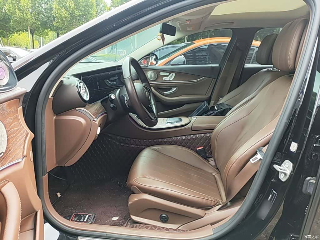 Mercedes-Benz E-Class, 2023 15