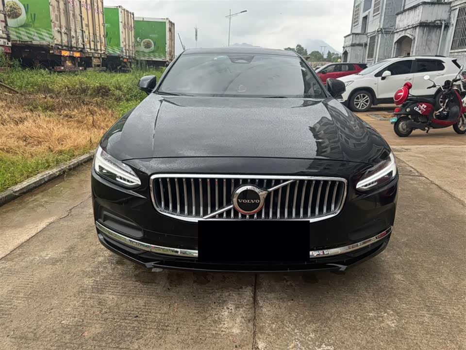 Volvo S90
