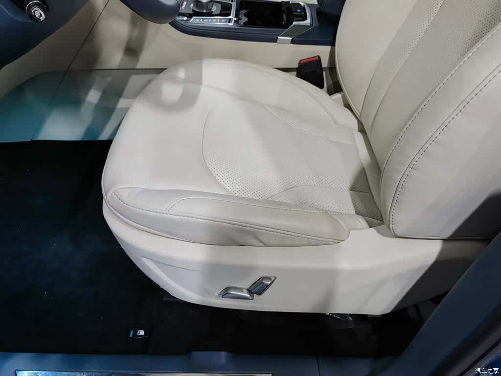 Zotye X7, 2018 20