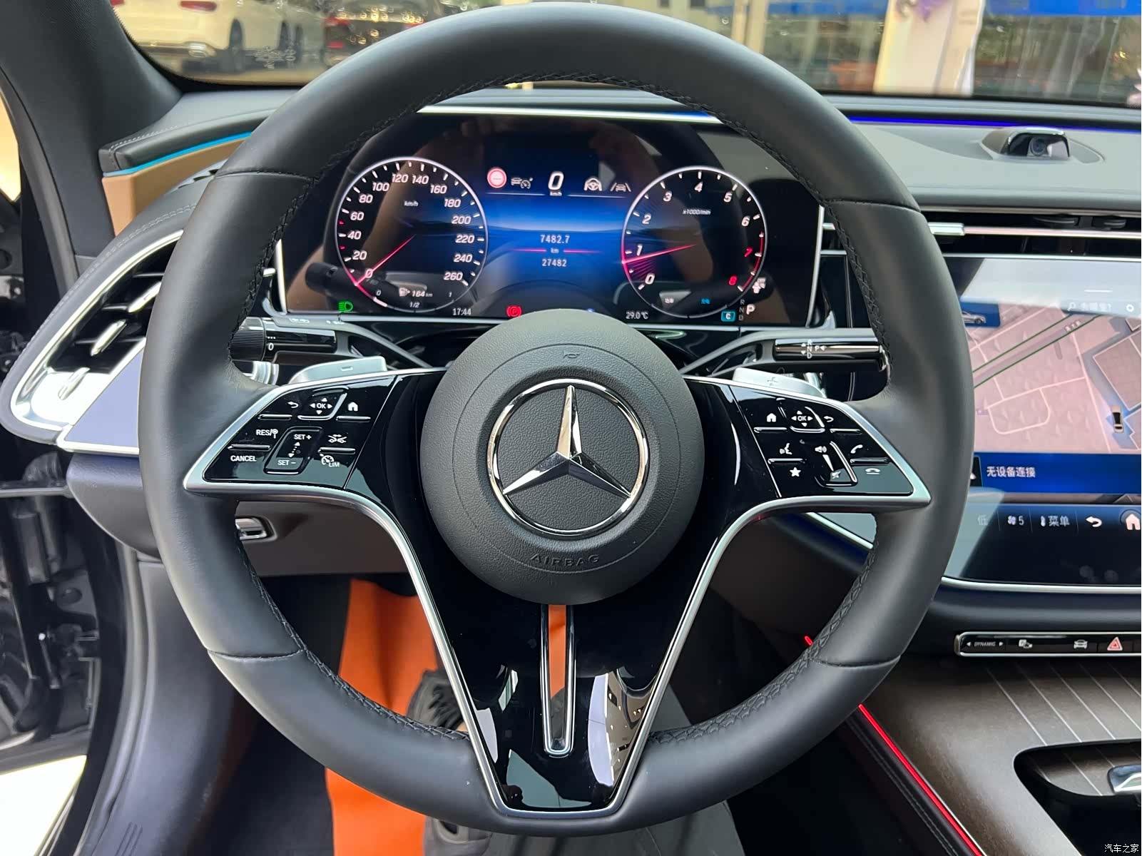 Mercedes-Benz E-Class, 2024 9
