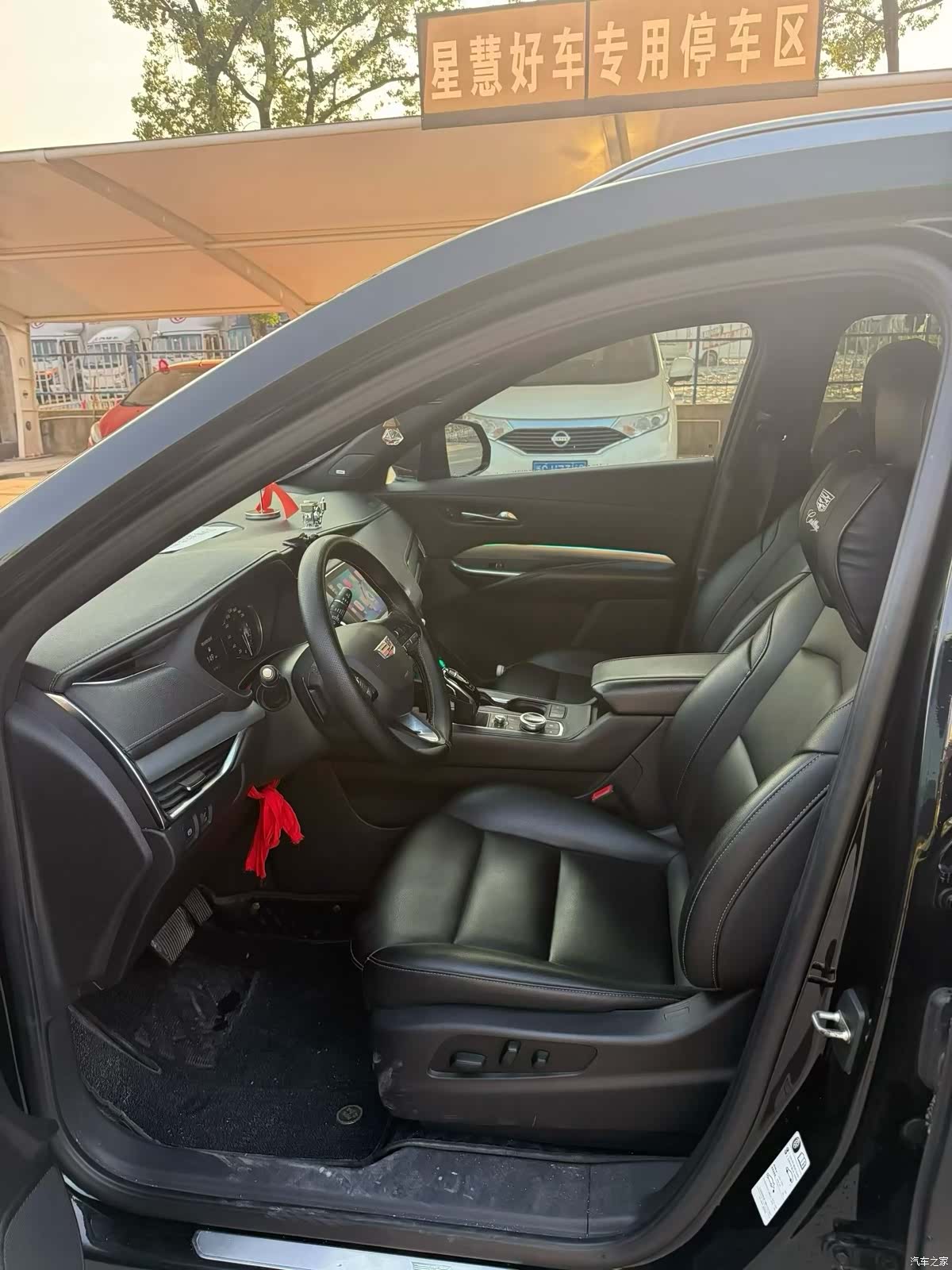 Cadillac XT4, 2021 4
