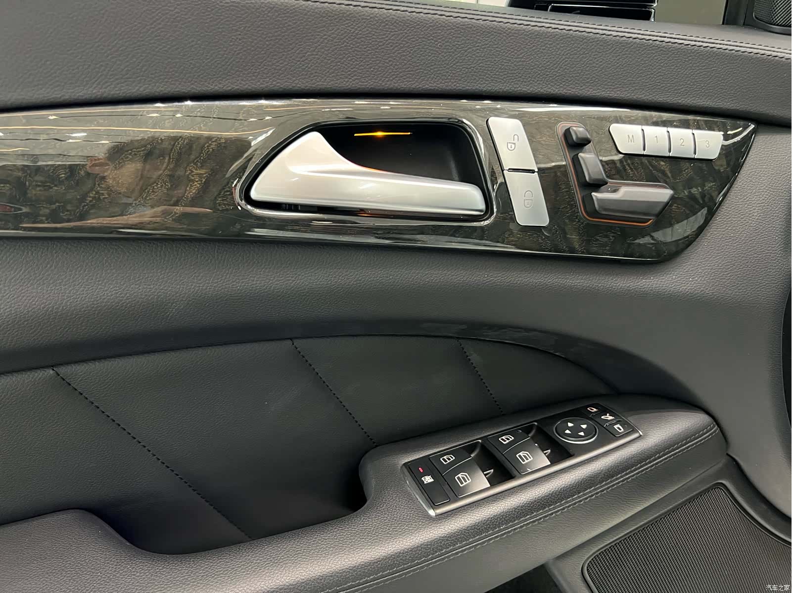 Mercedes-Benz CLS, 2014 36