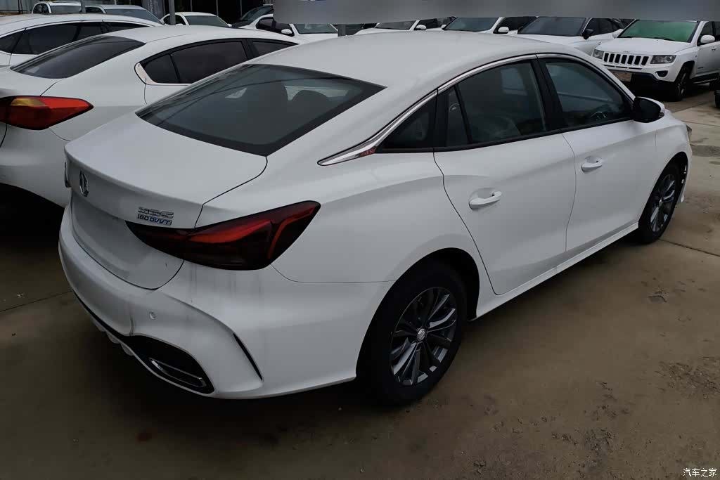 MG MG5, 2026 3