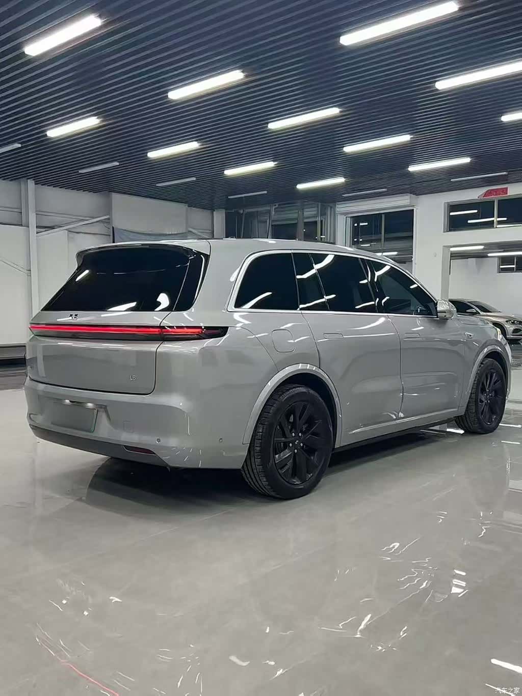 Li Auto L8, 2023 3