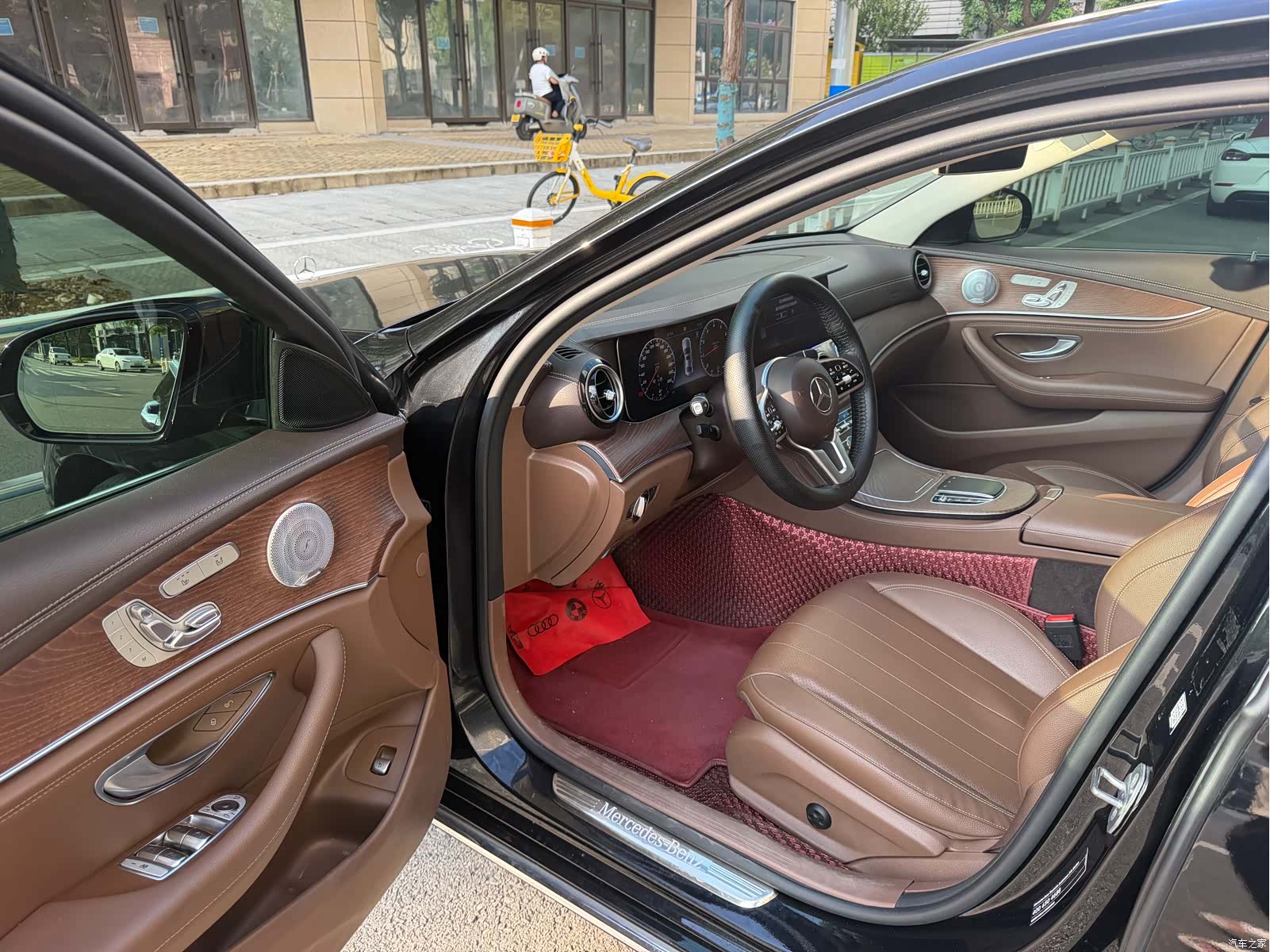 Mercedes-Benz E-Class, 2019 7