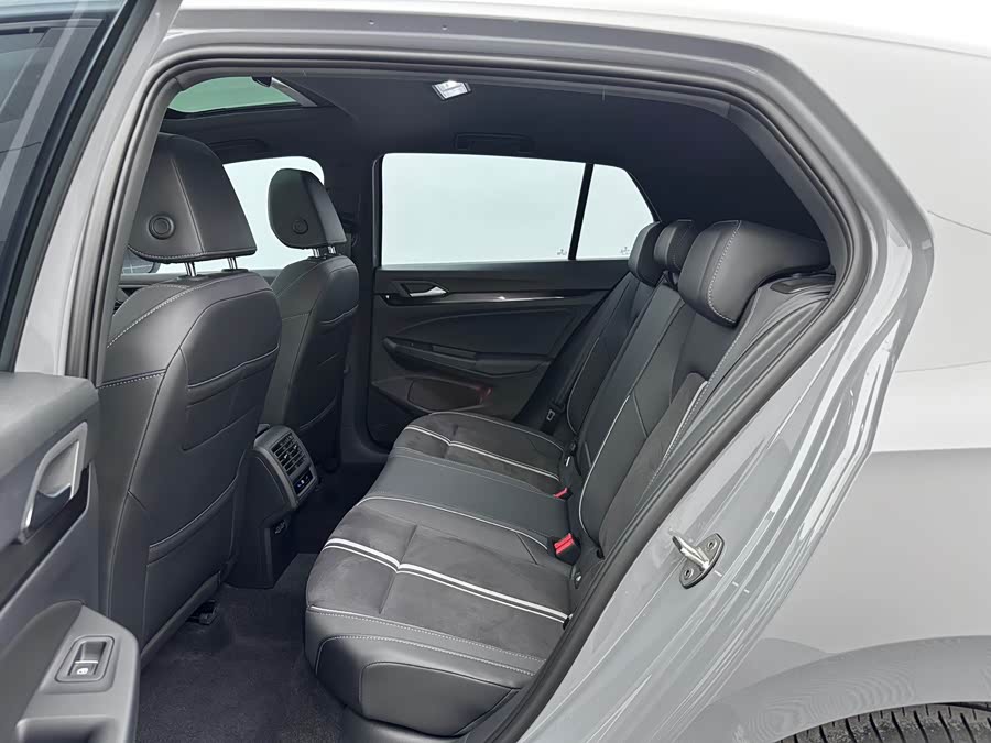 Volkswagen Golf 2022, фото 15
