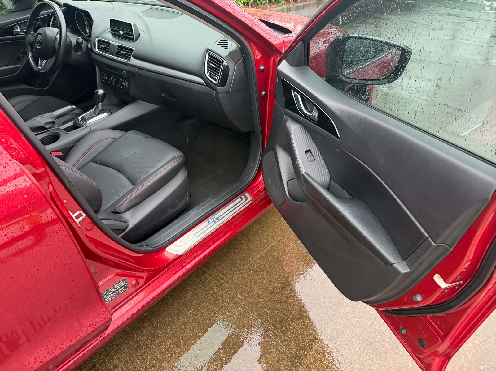 Mazda Mazda3, 2015 11