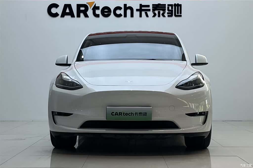 Tesla Model Y, 2021 2