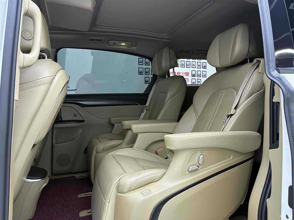 Buick GL8, 2020 18