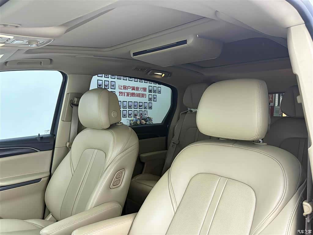 Buick GL8, 2020 23