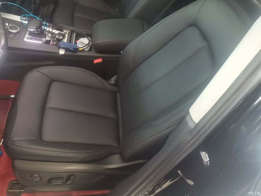 Audi Q5L, 2021 11