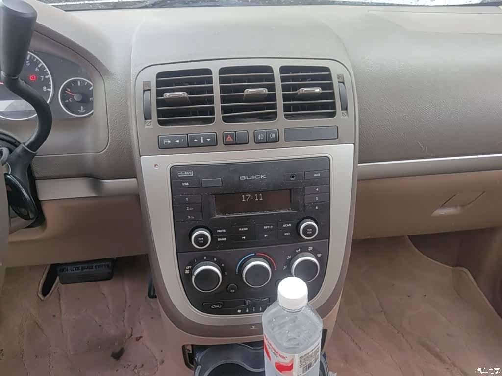 Buick GL8, 2016 6
