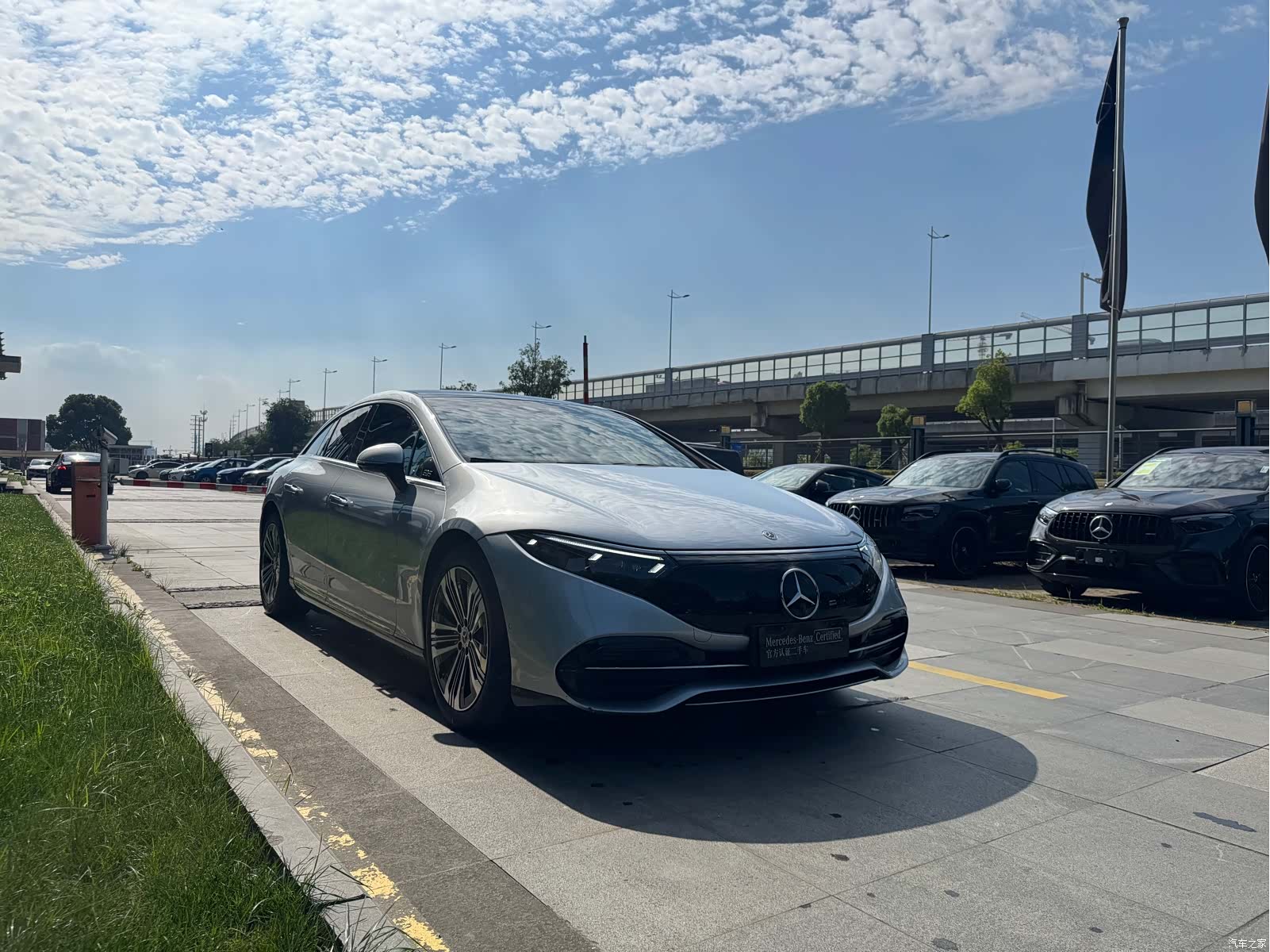 Mercedes-Benz EQS, 2024 4