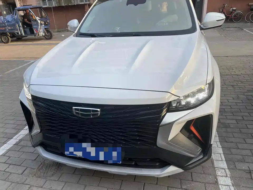 Geely Atlas