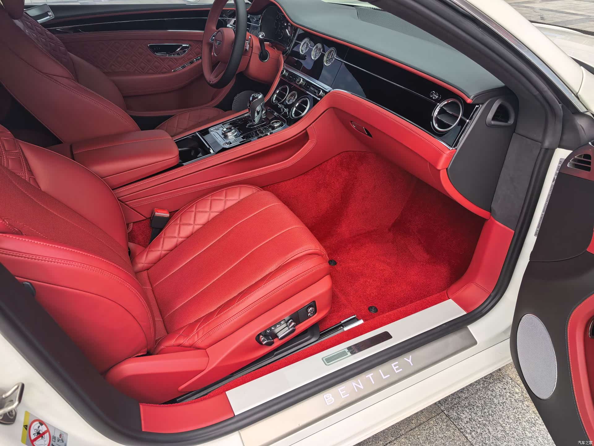 Bentley Continental GT, 2021 15
