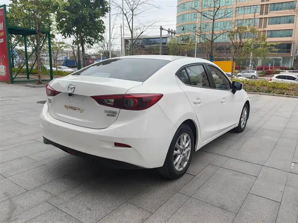Mazda 3 Angkesaila