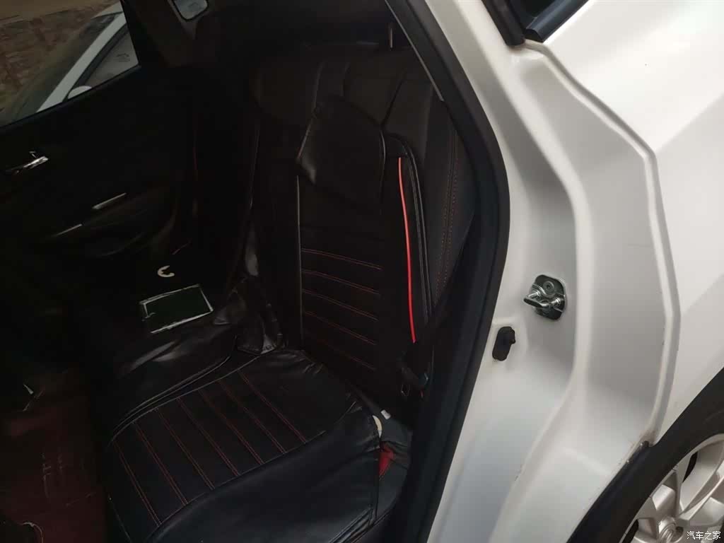 Changan CS15, 2017 14