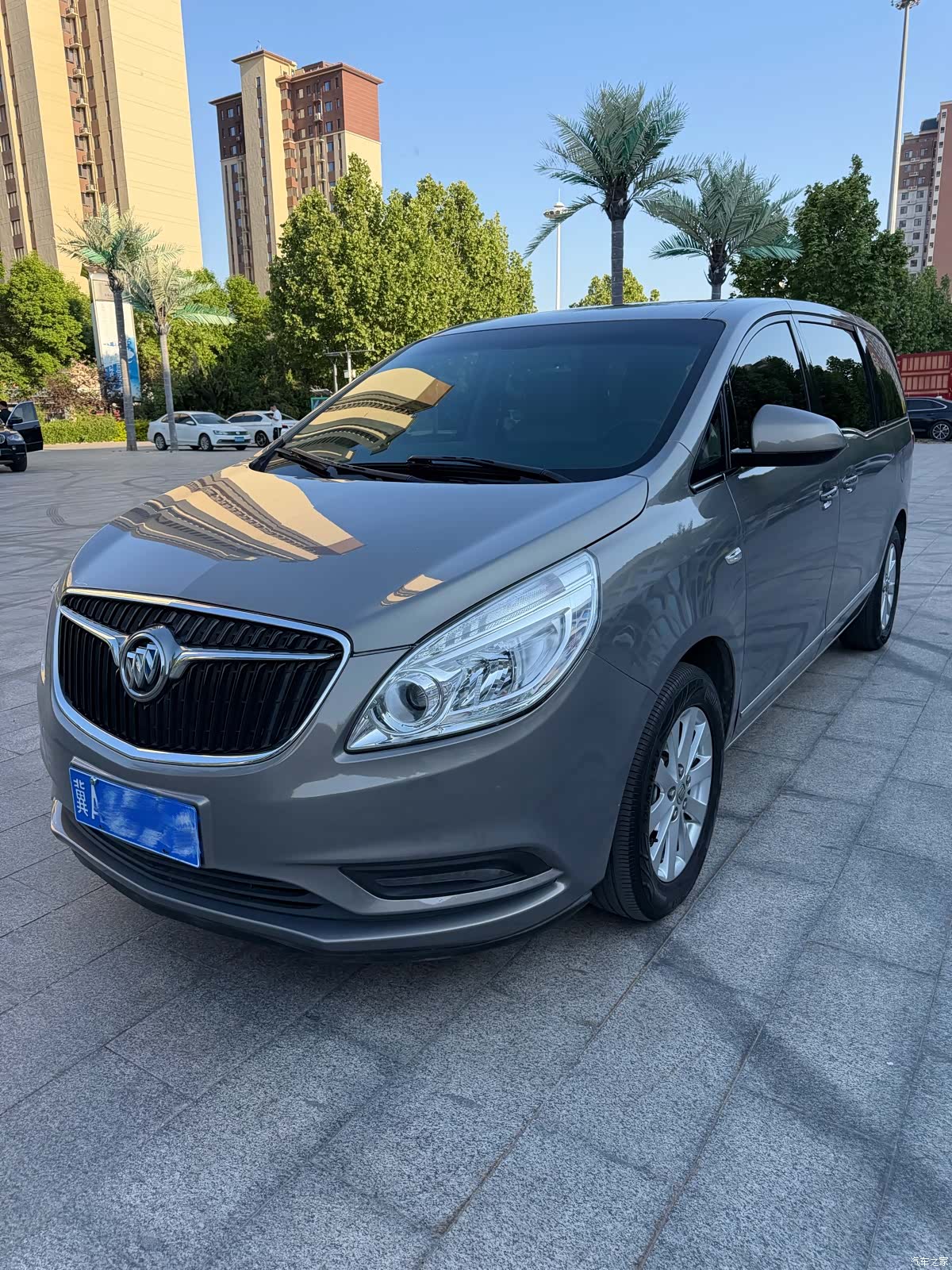 Buick GL8, 2019 1