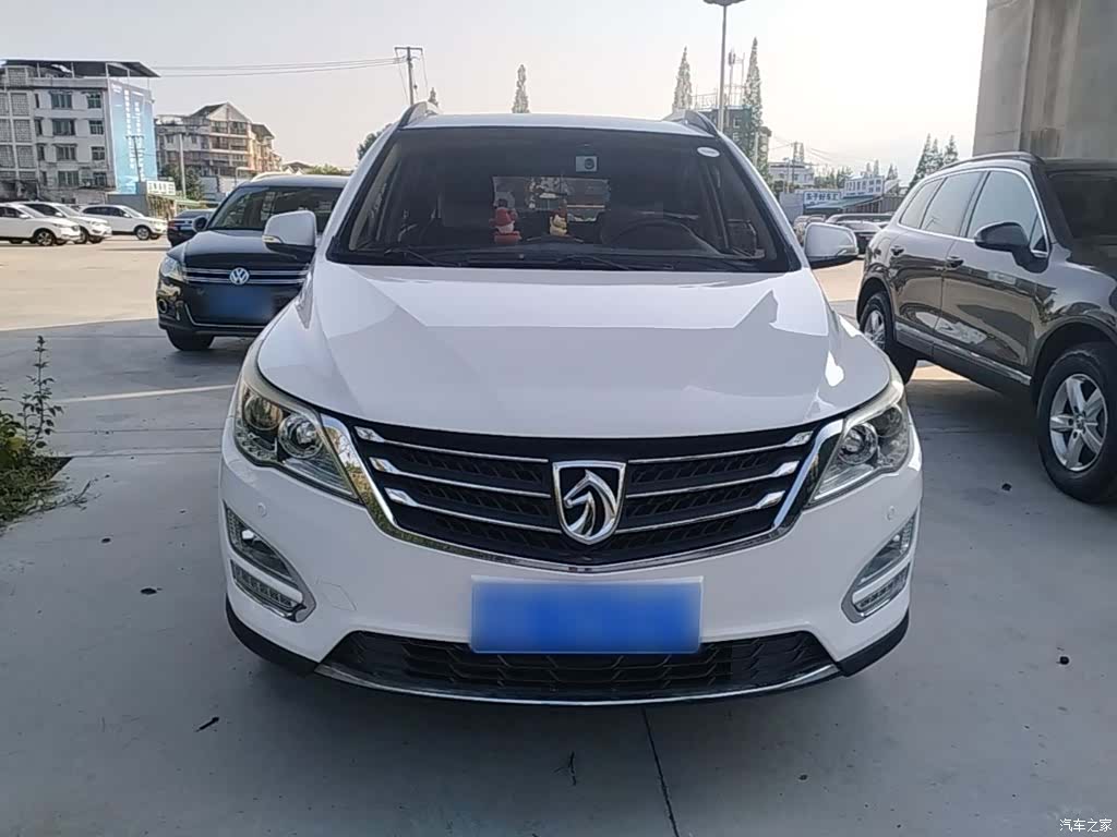 Wuling 560, 2016 3