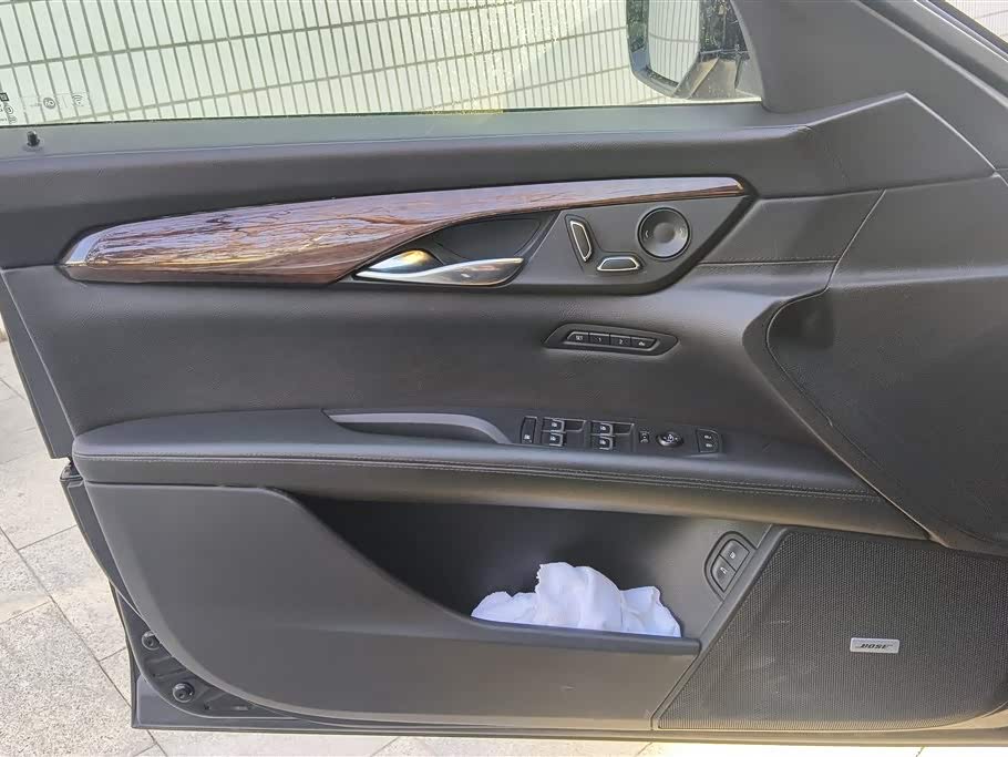 Cadillac CT6 PLUG-IN