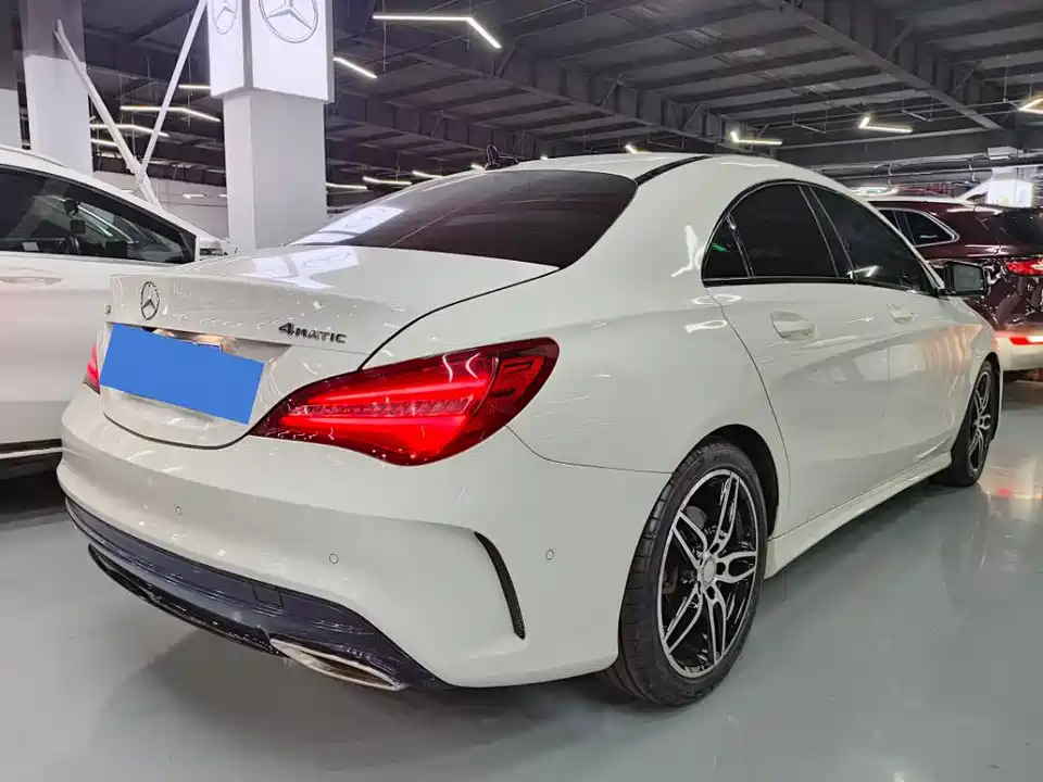 Mercedes-Benz CLA
