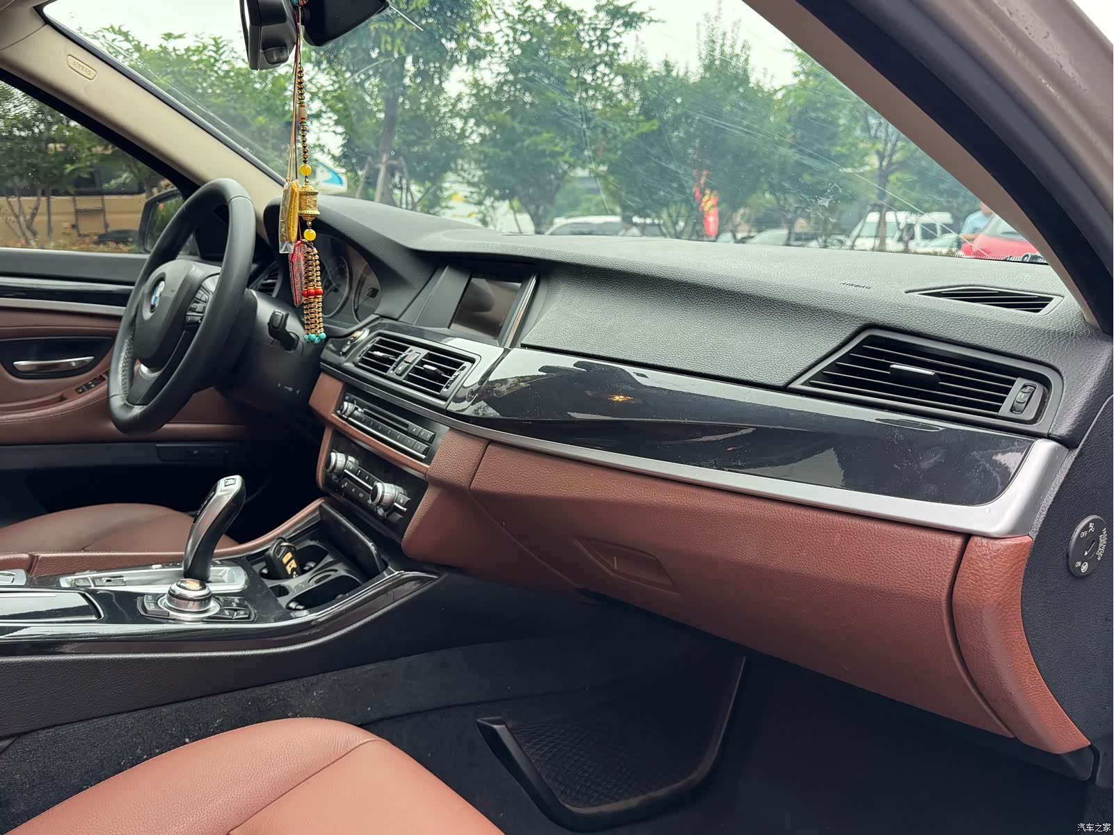 BMW 5 Series, 2016 16