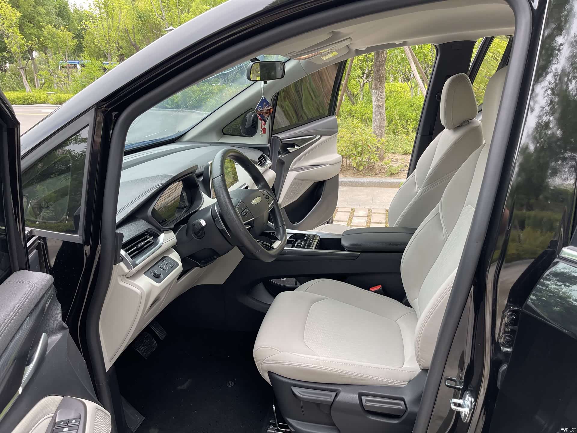 Maxus G50, 2024 4