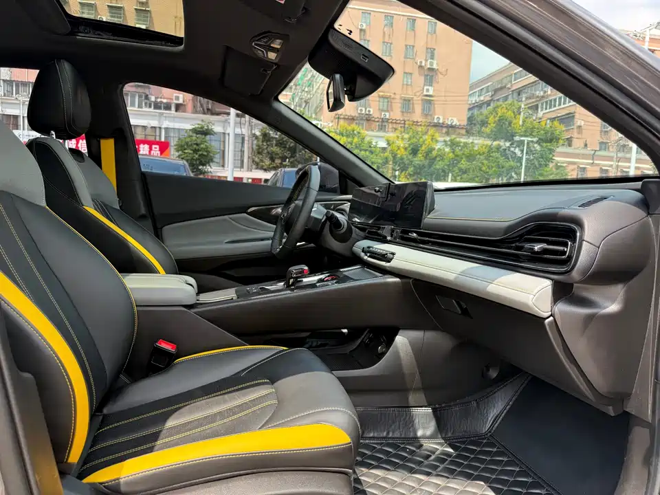 Trumpchi Shadow Leopard