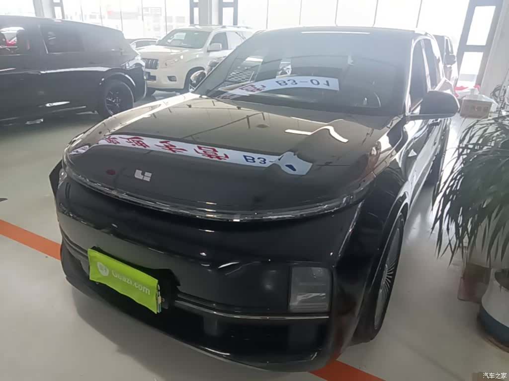Li Auto L8, 2023 1