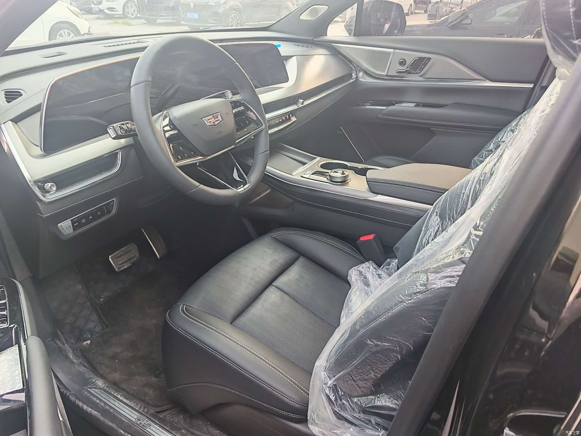 Cadillac XT5, 2026 6