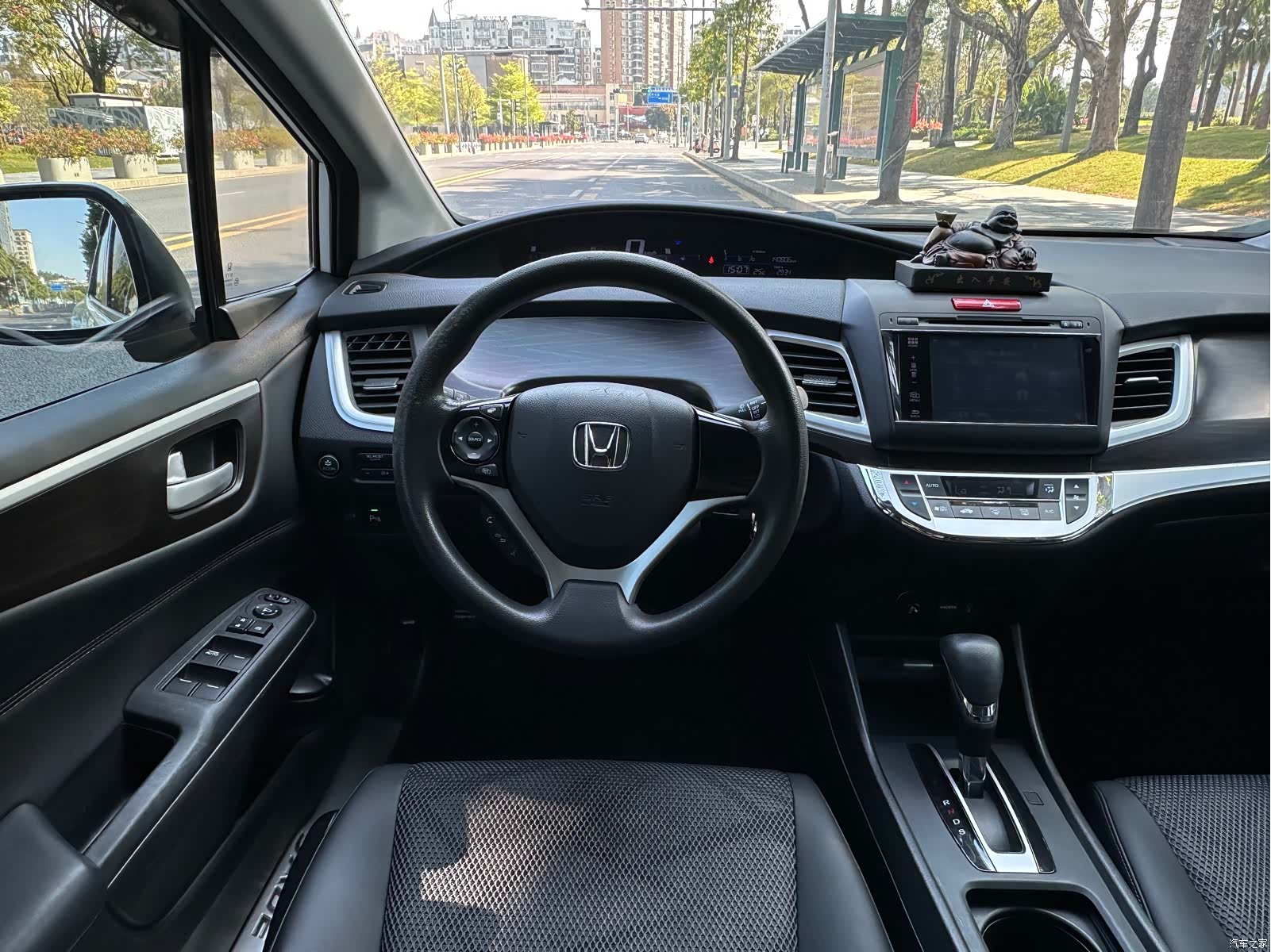 Honda Jade, 2014 11