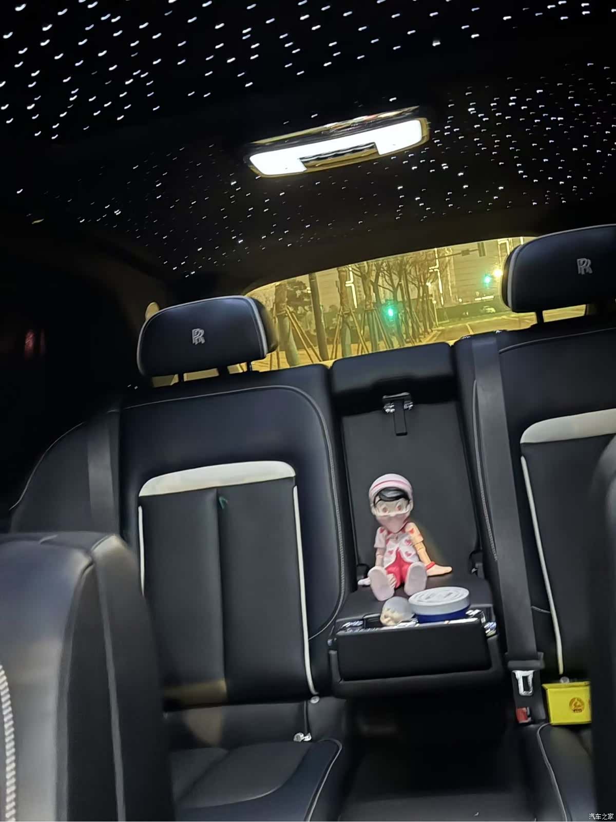 Rolls-Royce Cullinan, 2019 3