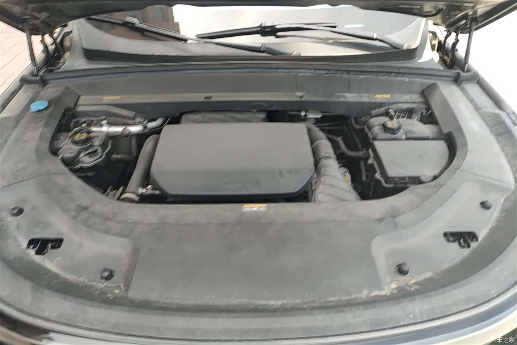 Li Auto L8, 2024 10