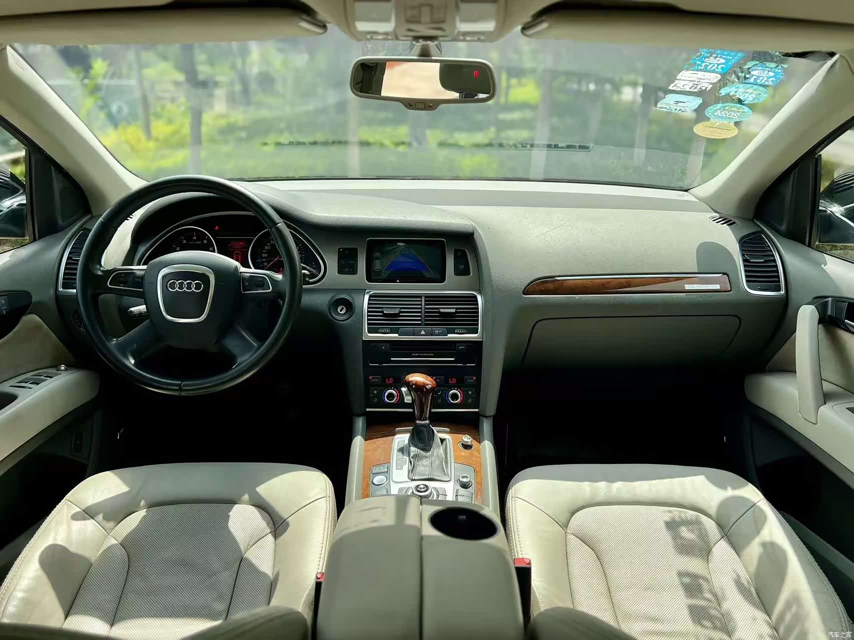 Audi Q7, 2010 3