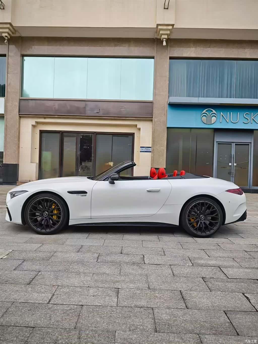Mercedes-Benz SL, 2025 4