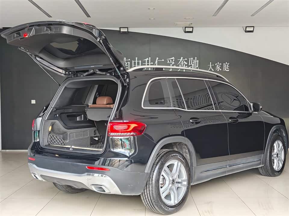 Mercedes-Benz GLB Mercedes-Benz GLB