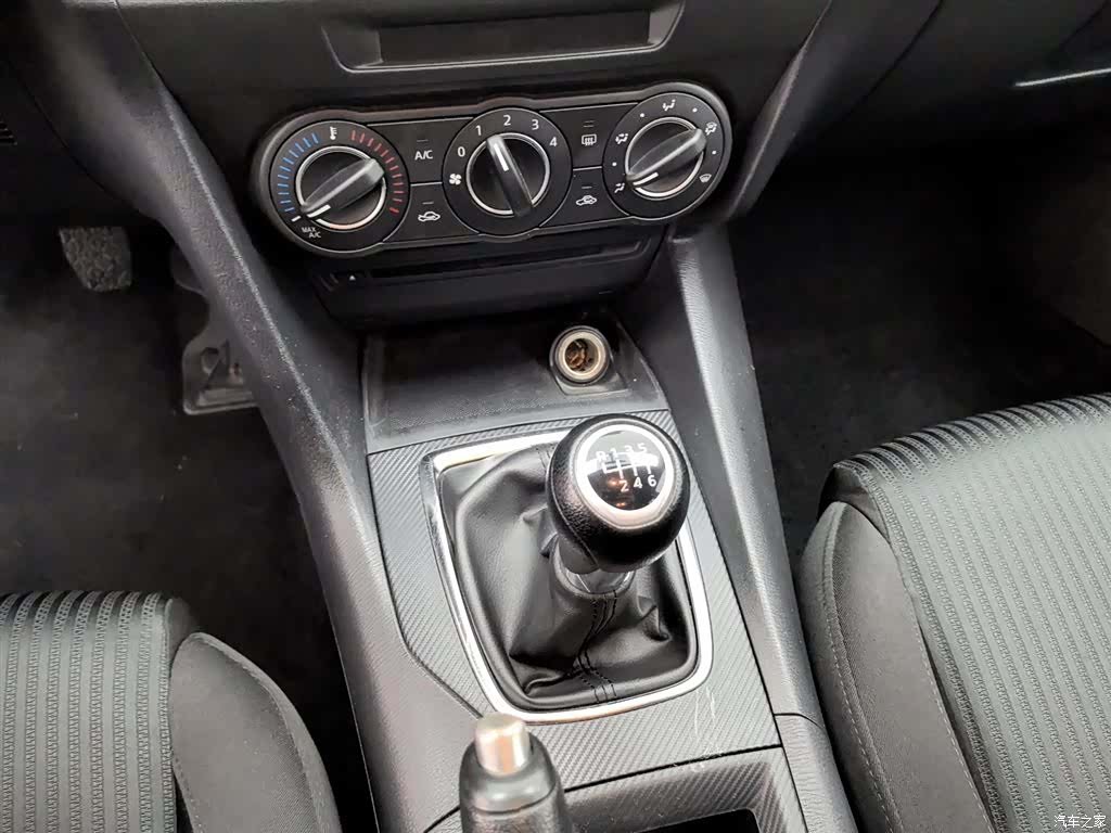 Mazda Mazda3, 2016 13