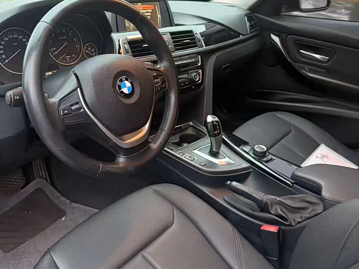 BMW 3 Series 2016 316i Style