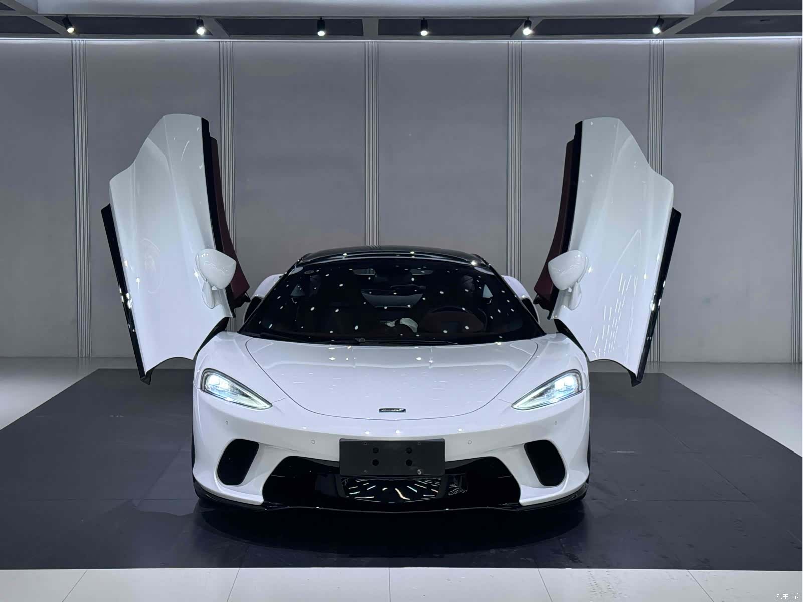 McLaren GT, 2023 2