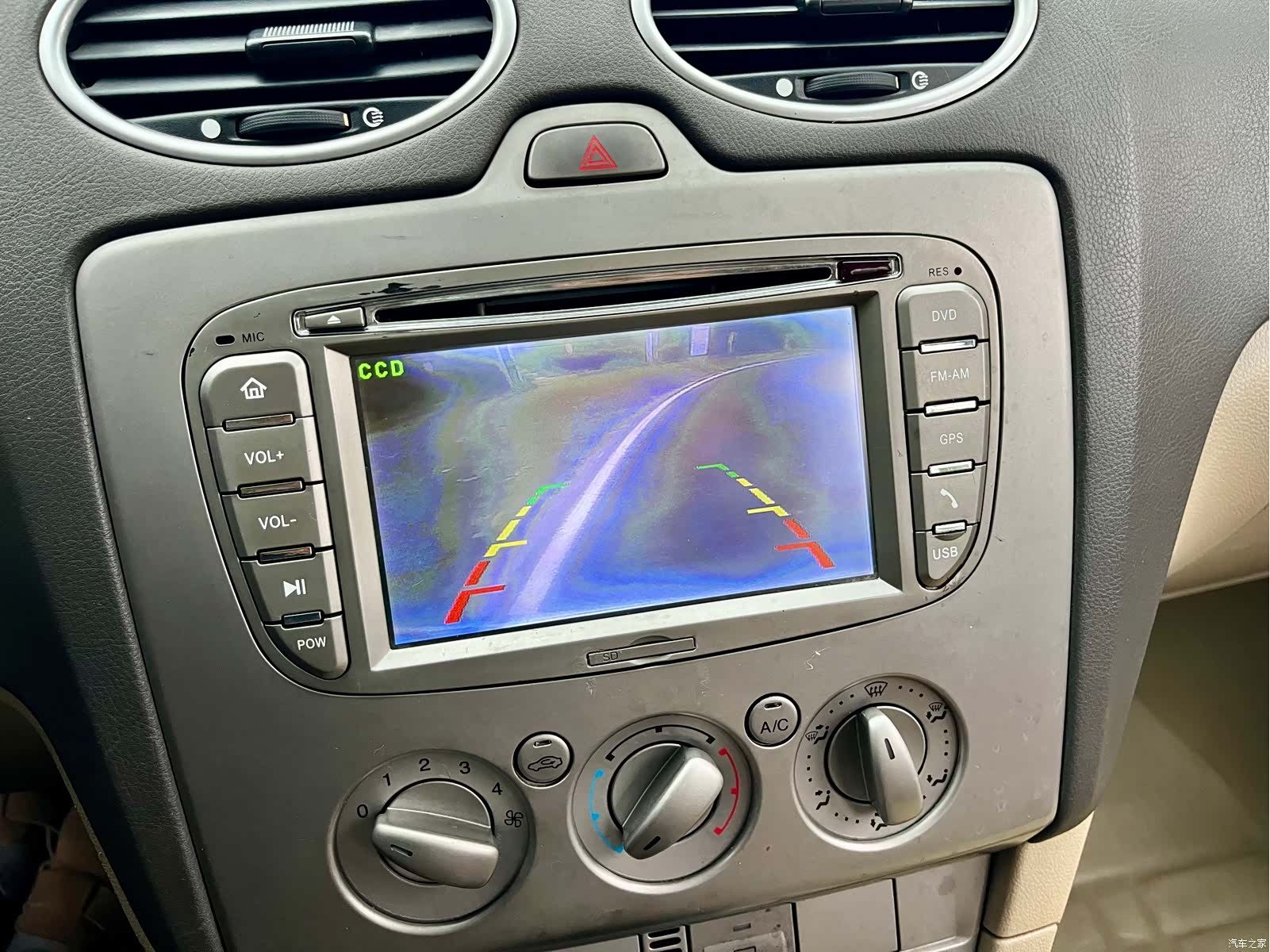 Ford Focus, 2011 27