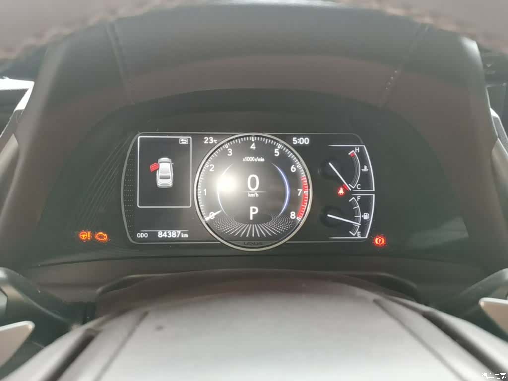 Lexus ES, 2019 12