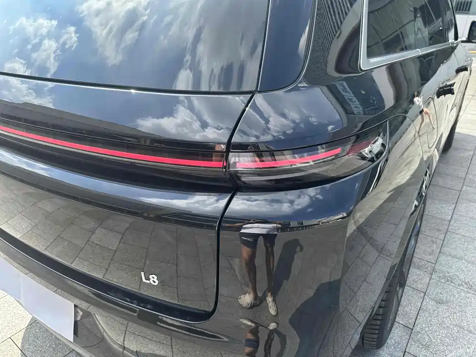 Li Auto Ideal L8