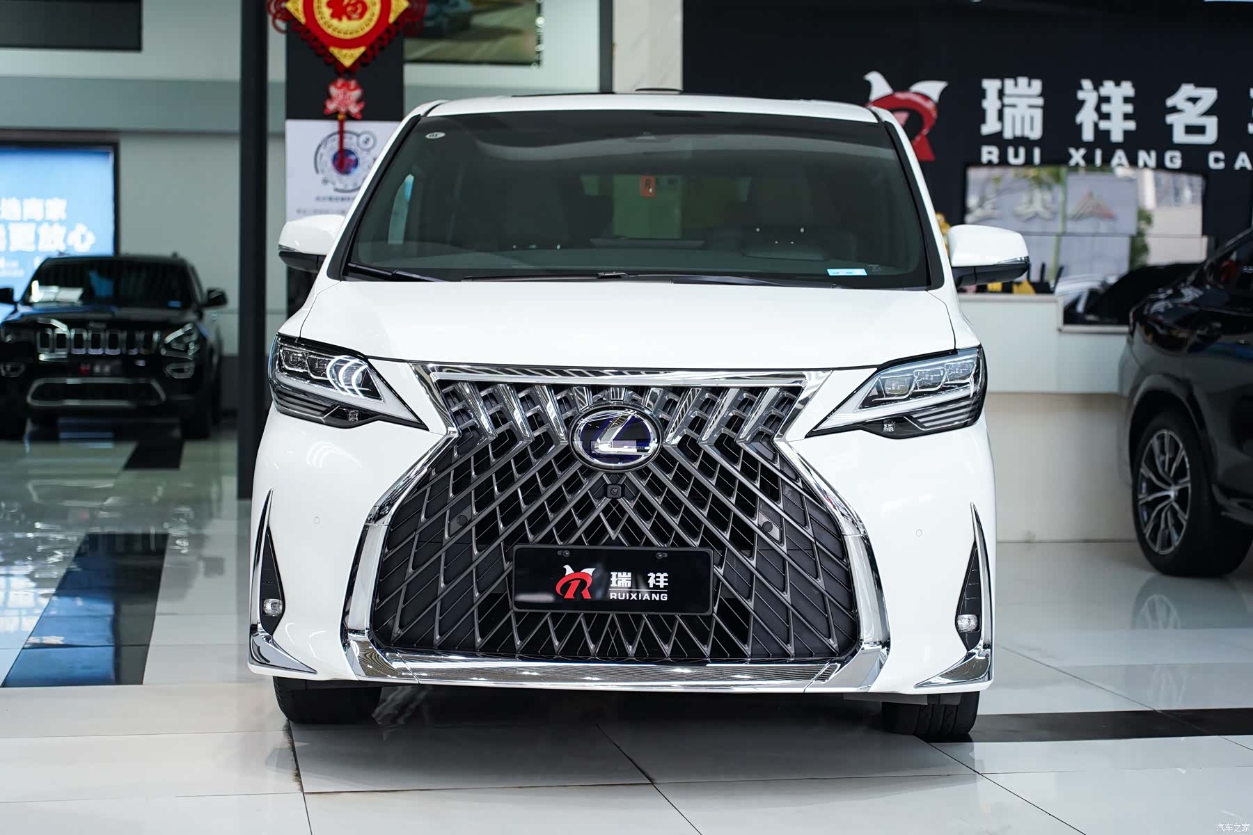 Lexus LM, 2021 2