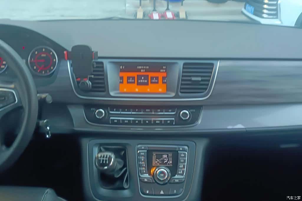 Maxus G10, 2019 13