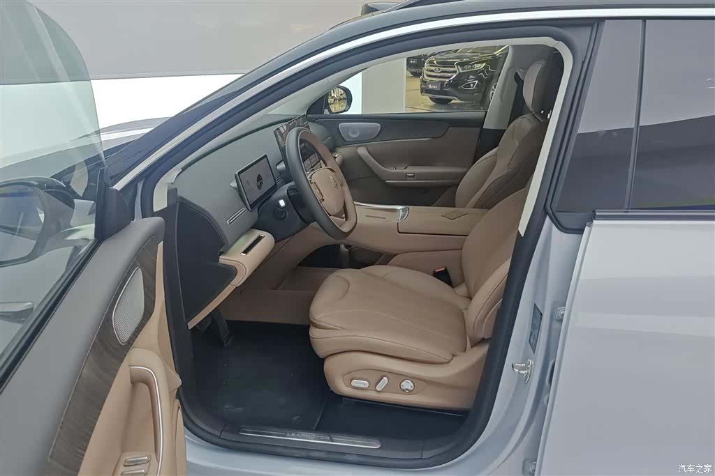 Leapmotor C11, 2025 9
