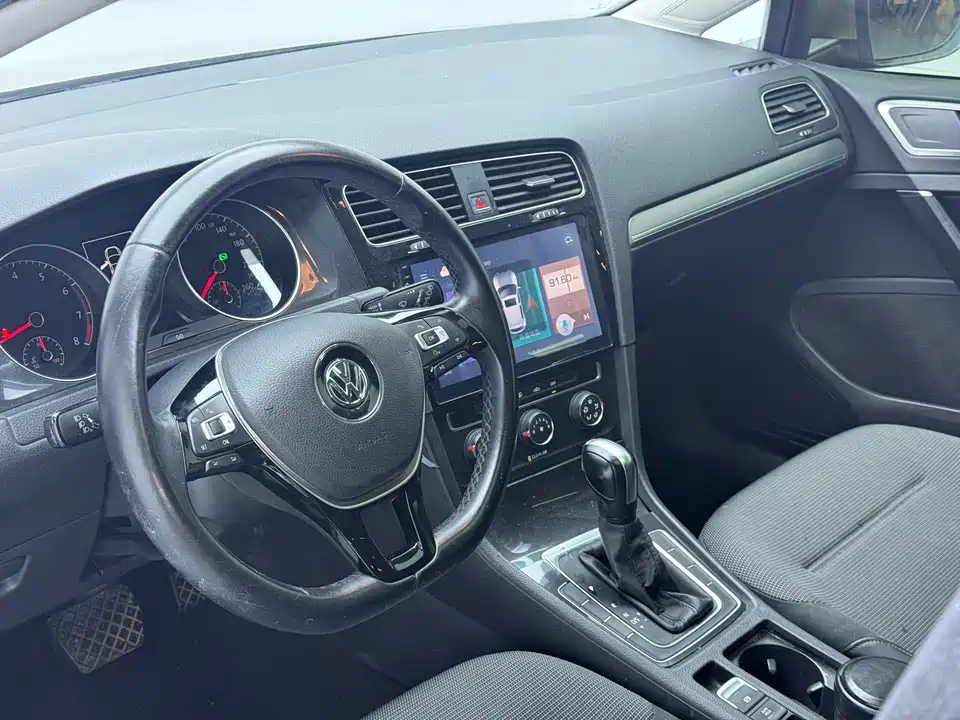 Volkswagen golf
