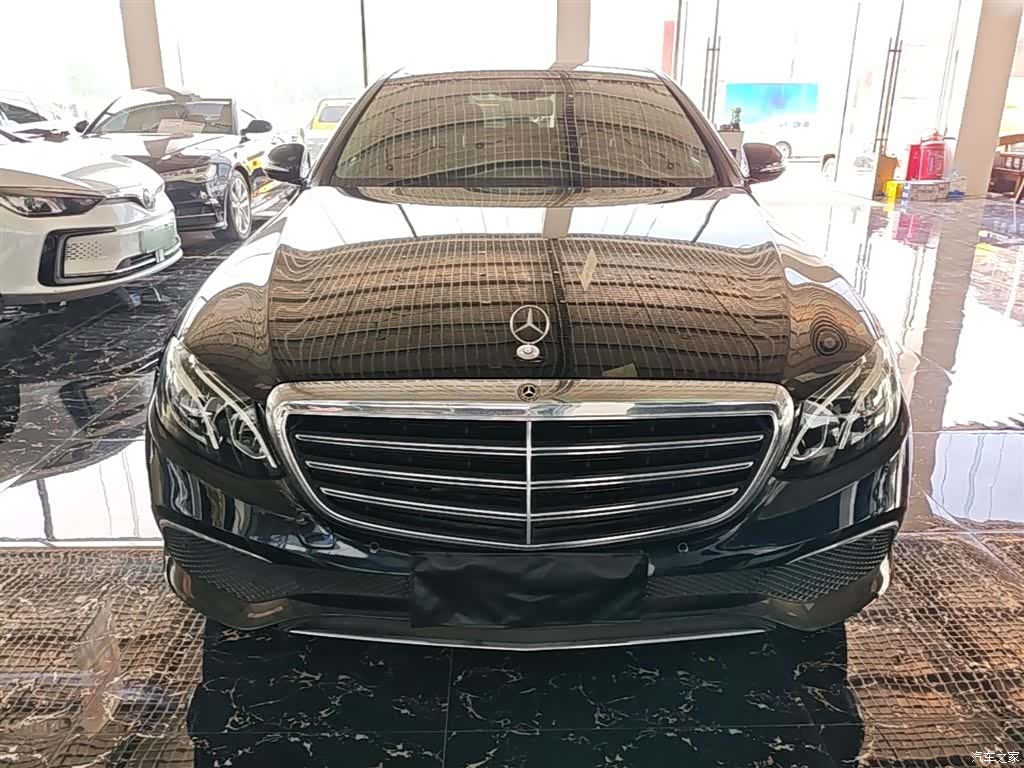 Mercedes-Benz E-Class, 2018 3