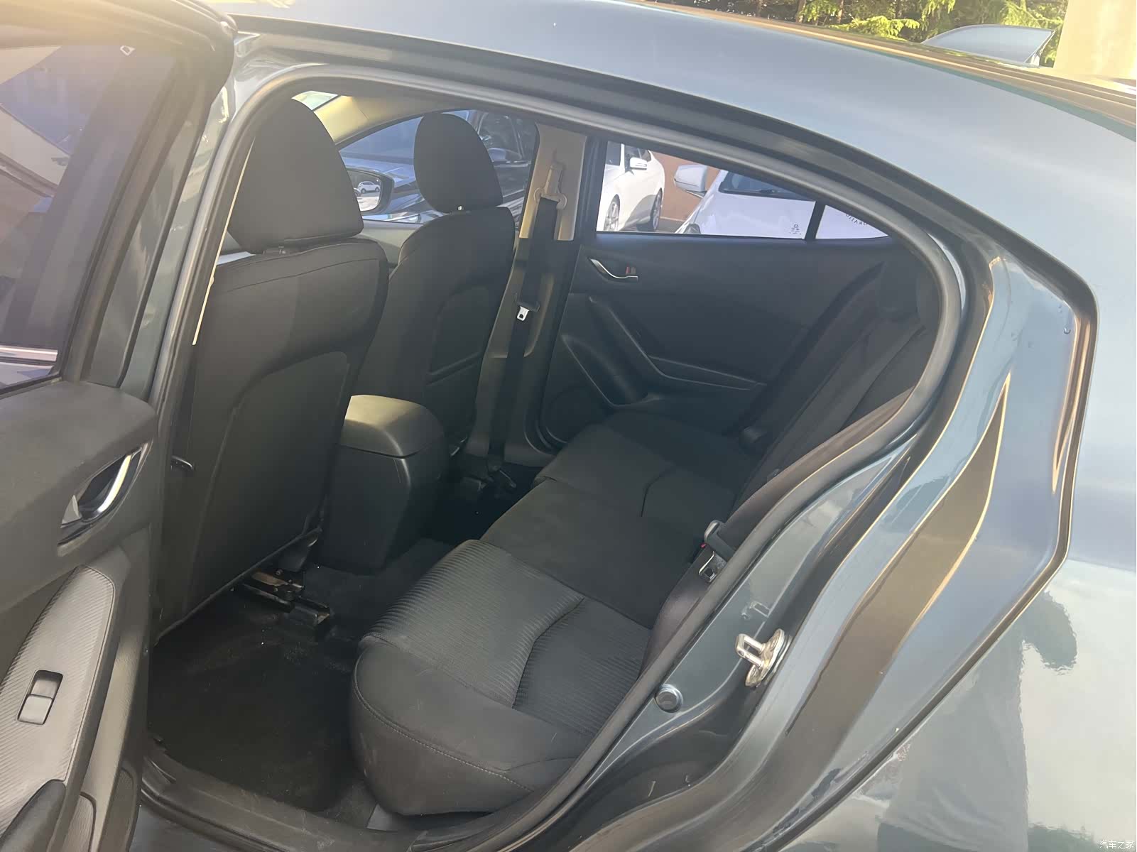 Mazda Mazda3, 2016 8