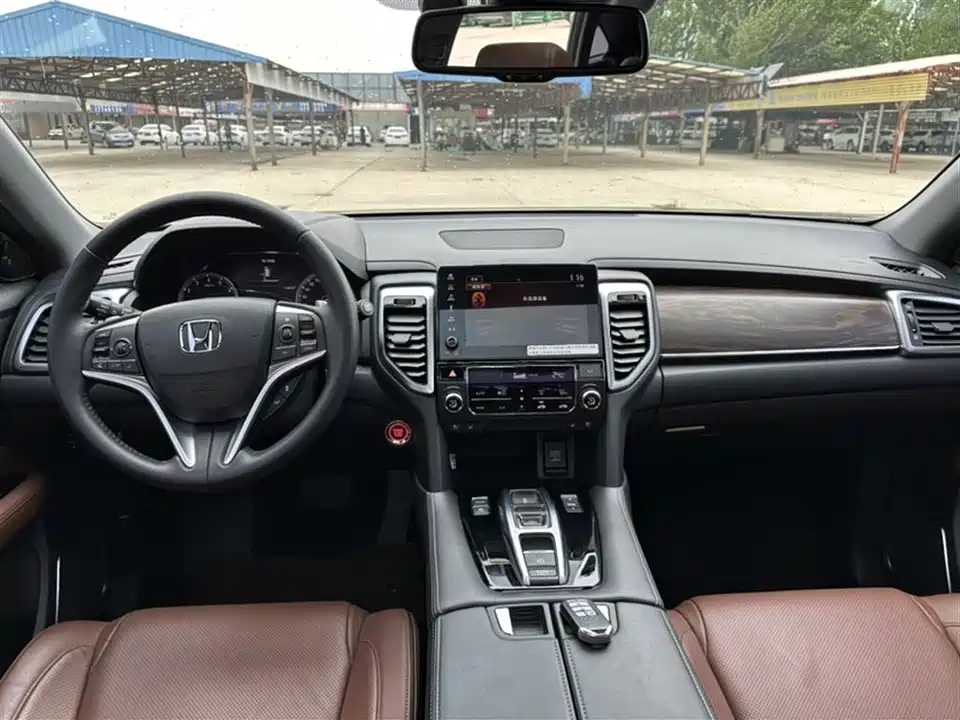Honda UR-V