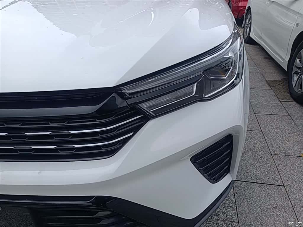 Roewe RX3, 2022 24